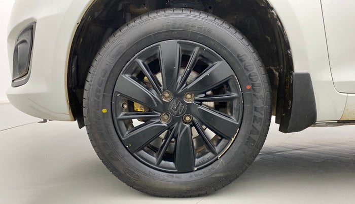 2015 Maruti Swift ZXI D, Petrol, Manual, 98,096 km, Left Front Wheel