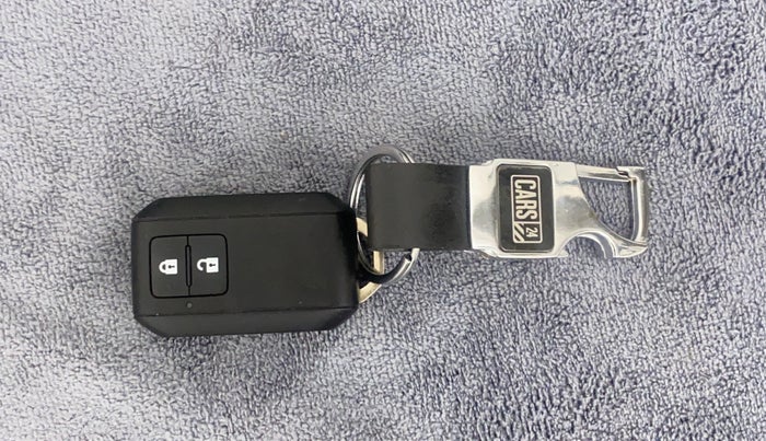 2019 Maruti Baleno ZETA CVT PETROL 1.2, Petrol, Automatic, 17,287 km, Key Close Up