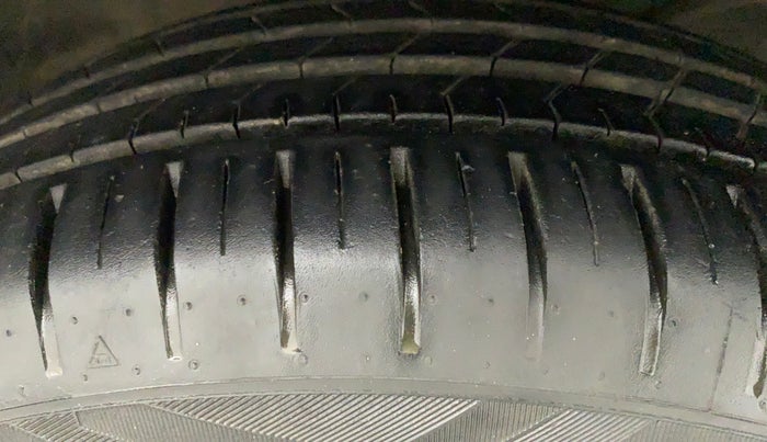 2019 Maruti Baleno ZETA CVT PETROL 1.2, Petrol, Automatic, 17,287 km, Right Front Tyre Tread