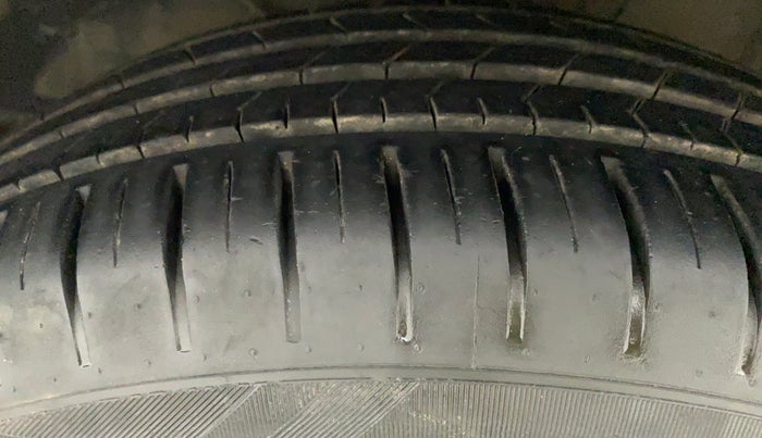 2019 Maruti Baleno ZETA CVT PETROL 1.2, Petrol, Automatic, 17,287 km, Left Front Tyre Tread