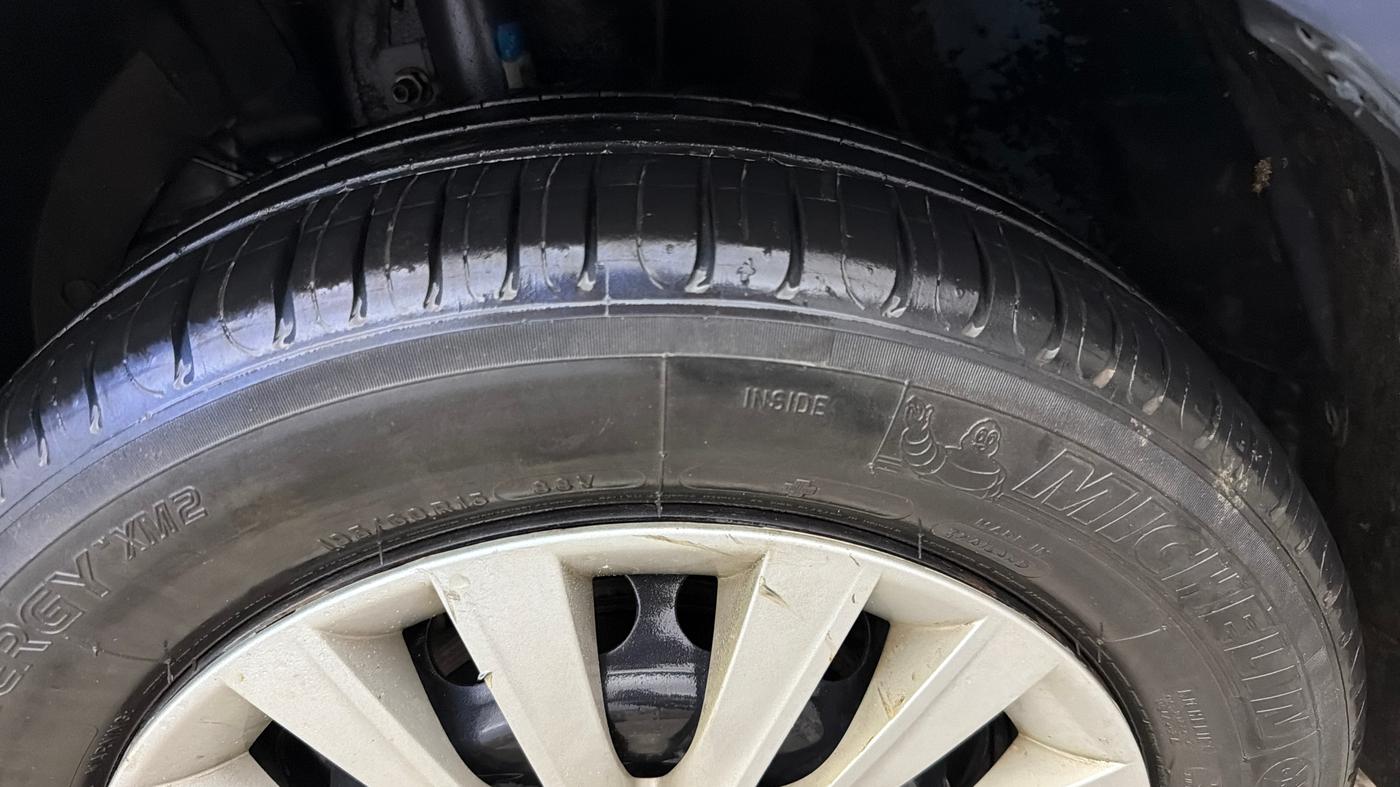 2020 Maruti Baleno DELTA PETROL 1.2, Petrol, Manual, 41,738 km, Left Front Tyre Tread