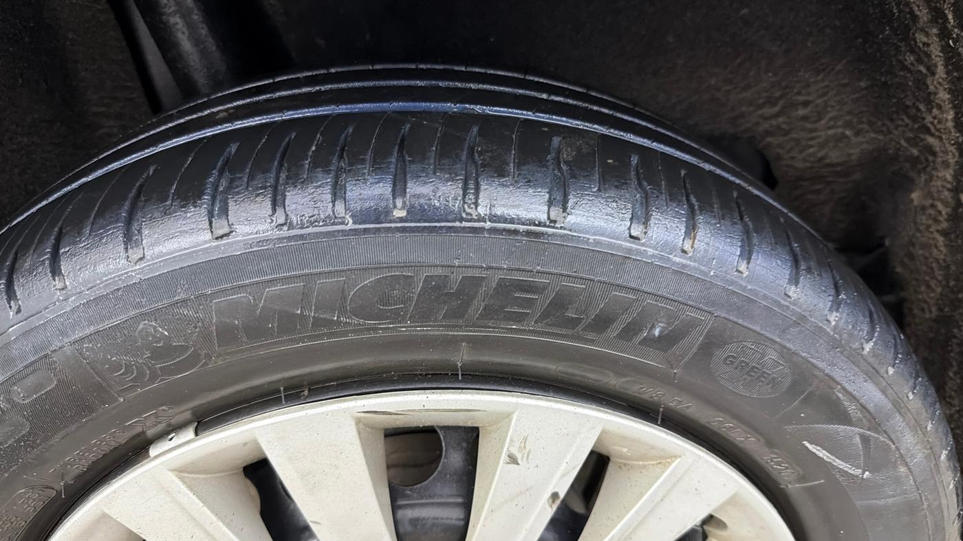 2020 Maruti Baleno DELTA PETROL 1.2, Petrol, Manual, 41,738 km, Right Rear Tyre Tread