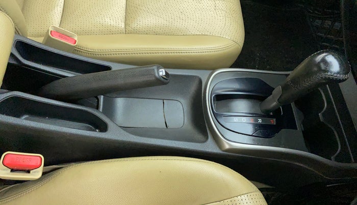 2015 Honda City 1.5L I-VTEC VX CVT, CNG, Automatic, 74,553 km, Gear Lever