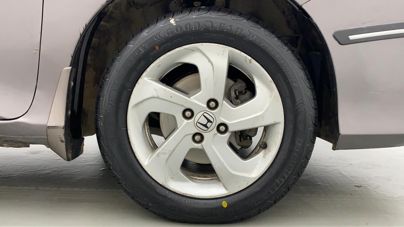 2015 Honda City 1.5L I-VTEC VX CVT, CNG, Automatic, 74,553 km, Right Front Wheel