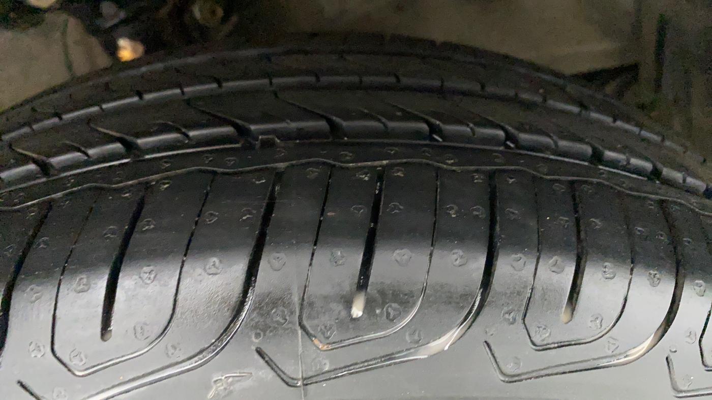 2015 Honda City 1.5L I-VTEC VX CVT, CNG, Automatic, 74,553 km, Right Front Tyre Tread