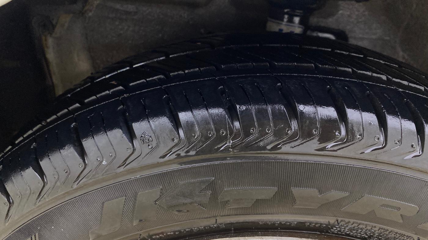 2014 Maruti Celerio VXI AMT, Petrol, Automatic, 79,913 km, Left Front Tyre Tread
