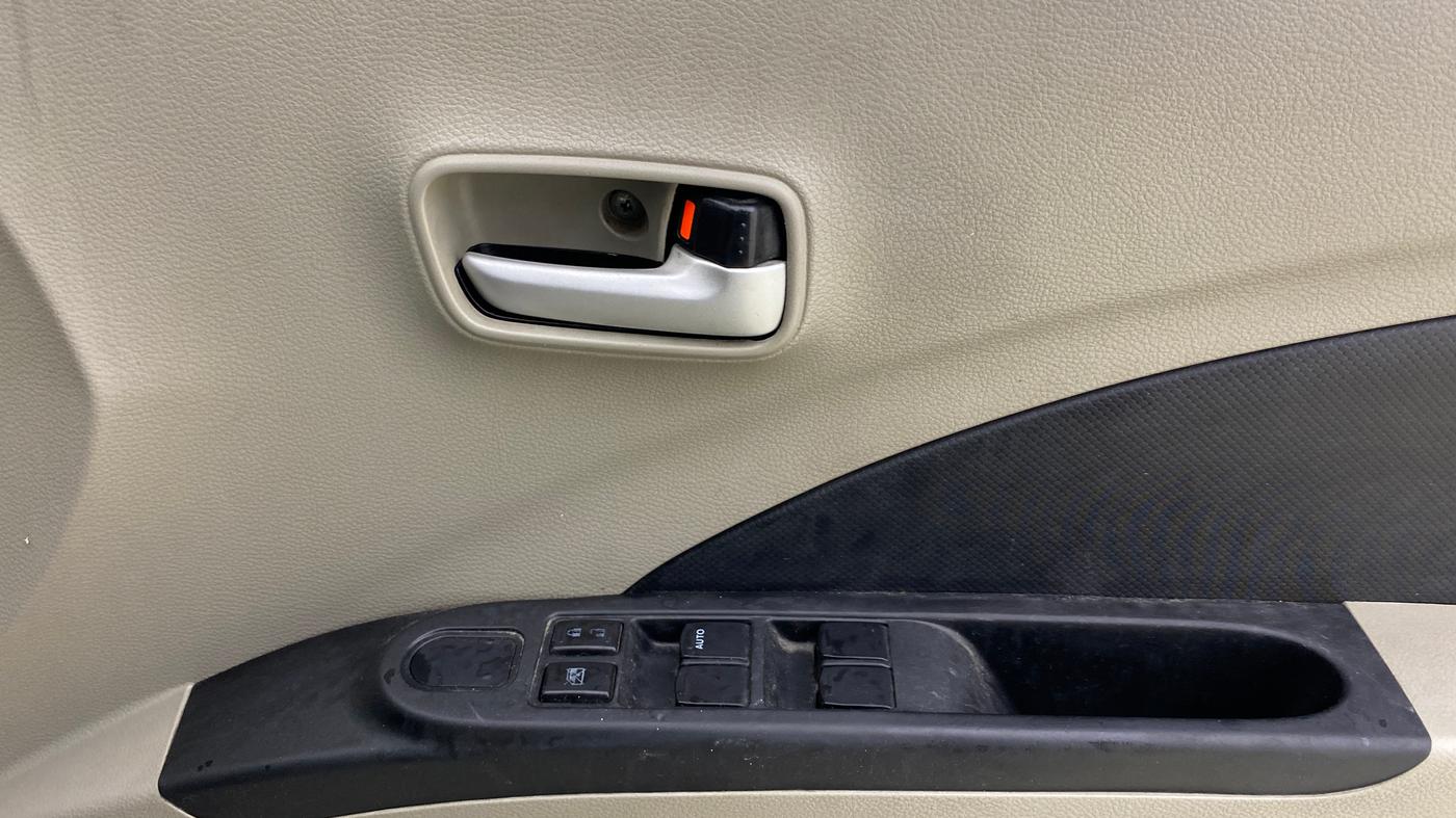 2014 Maruti Celerio VXI AMT, Petrol, Automatic, 79,913 km, Driver Side Door Panels Control