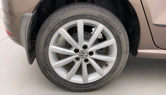 2018 Volkswagen Polo HIGHLINE PLUS 1.2L PETROL, Petrol, Manual, 18,913 km, Right Rear Wheel