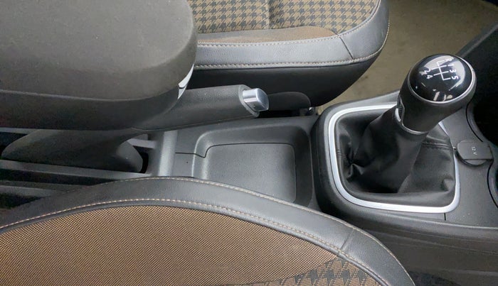 2018 Volkswagen Polo HIGHLINE PLUS 1.2L PETROL, Petrol, Manual, 18,913 km, Gear Lever