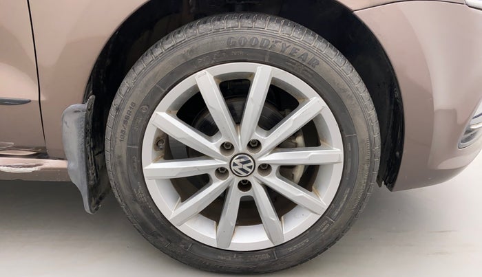 2018 Volkswagen Polo HIGHLINE PLUS 1.2L PETROL, Petrol, Manual, 18,913 km, Right Front Wheel