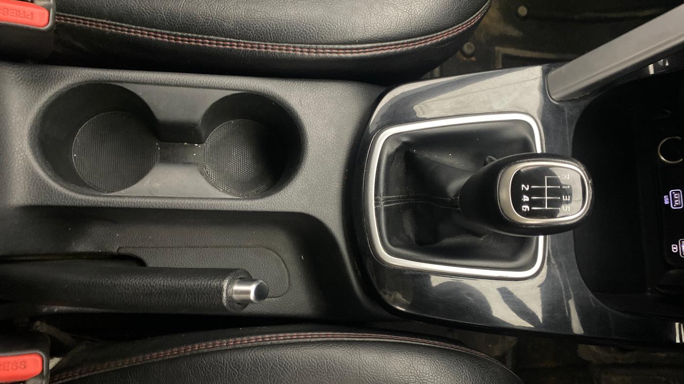 2022 KIA SELTOS HTK PLUS 1.5 IMT, Petrol, Manual, 75,876 km, Gear Lever