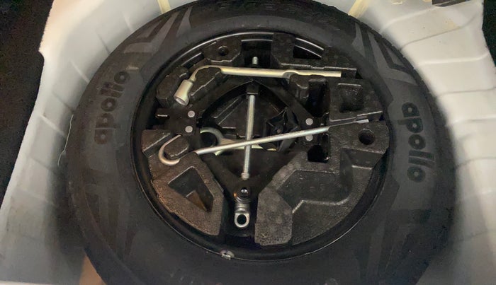 2022 Tata PUNCH CREATIVE  AMT, Petrol, Automatic, 23,703 km, Spare Tyre