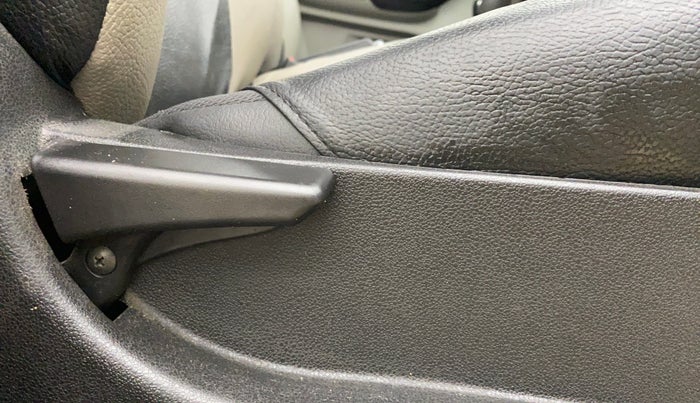 2019 Tata Tiago XZ PETROL, Petrol, Manual, 33,426 km, Driver Side Adjustment Panel