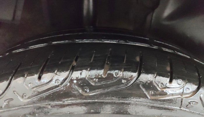 2018 Tata Tiago XZA PETROL, Petrol, Automatic, 76,983 km, Right Rear Tyre Tread