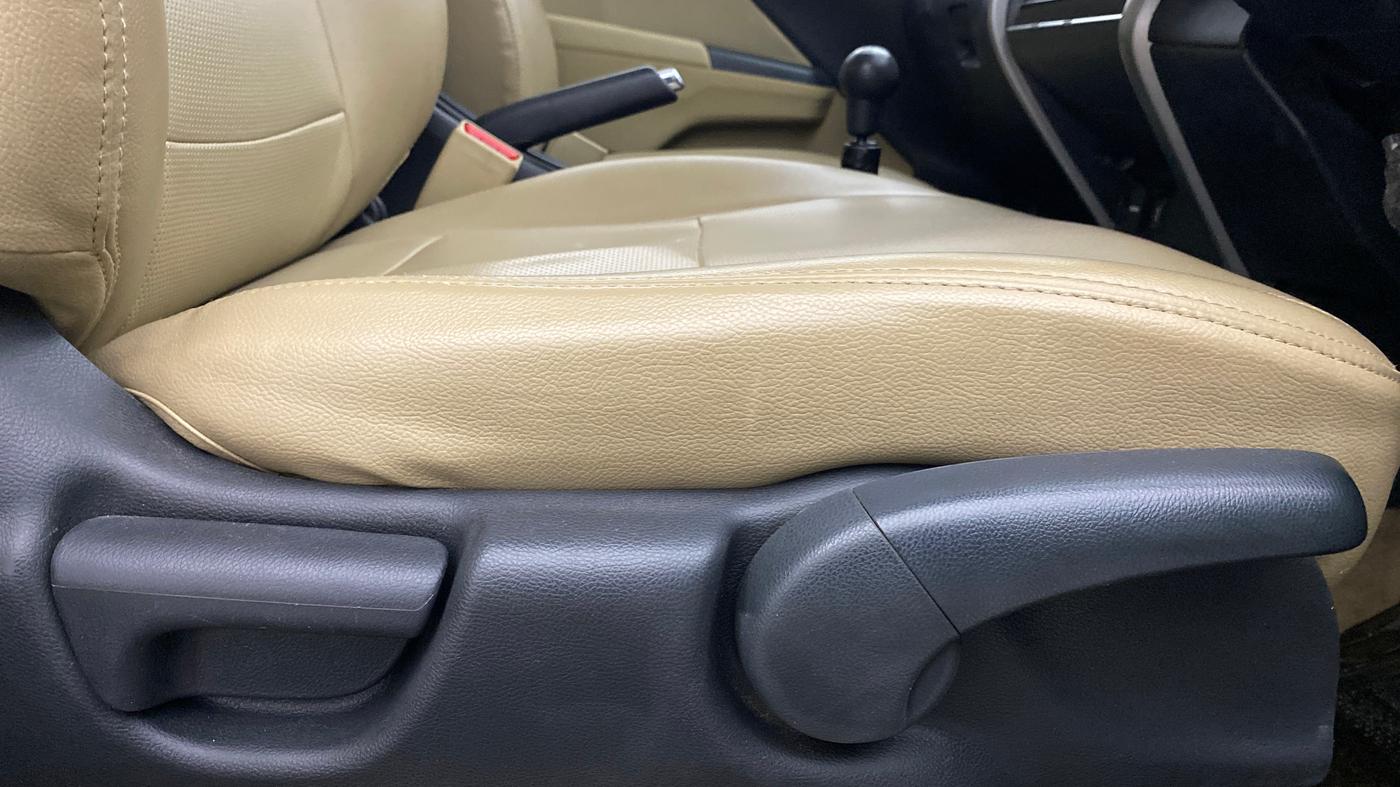 2019 Honda City 1.5L I-VTEC V MT, Petrol, Manual, 64,437 km, Driver Side Adjustment Panel