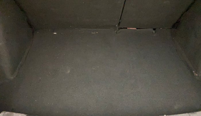 2021 Tata NEXON XZ PLUS SUNROOF PETROL DUAL TONE, Petrol, Manual, 52,481 km, Boot Inside