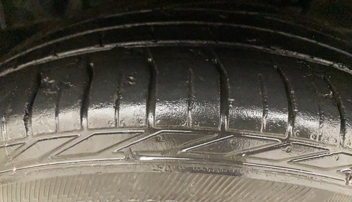 2021 Tata NEXON XZ PLUS SUNROOF PETROL DUAL TONE, Petrol, Manual, 52,481 km, Right Front Tyre Tread