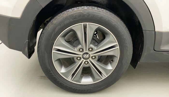 2017 Hyundai Creta SX PLUS 1.6 PETROL DUAL TONE, Petrol, Manual, 86,264 km, Right Rear Wheel