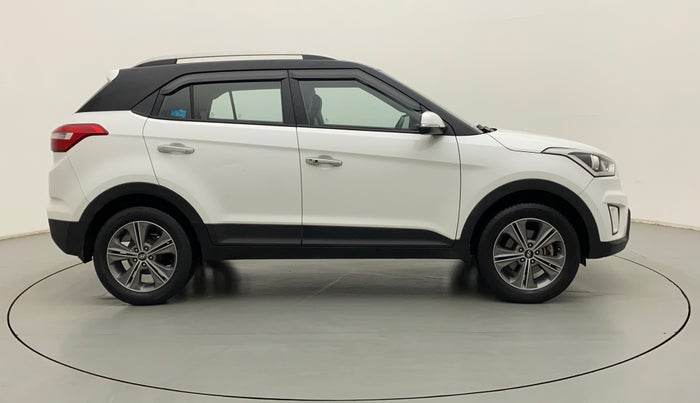 2017 Hyundai Creta SX PLUS 1.6 PETROL DUAL TONE, Petrol, Manual, 86,264 km, Right Side View