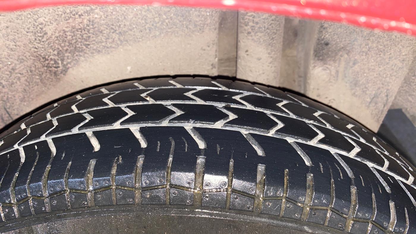 2016 Maruti Swift Dzire VXI AT, Petrol, Automatic, 88,883 km, Left Rear Tyre Tread