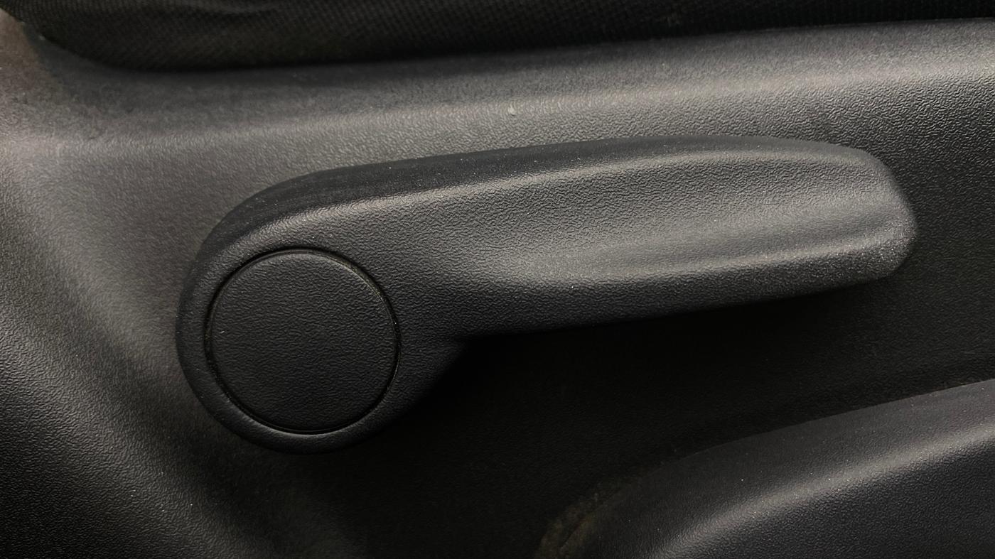 2019 Jeep Compass SPORT PLUS 1.4 PETROL, Petrol, Manual, 38,649 km, Driver Side Adjustment Panel