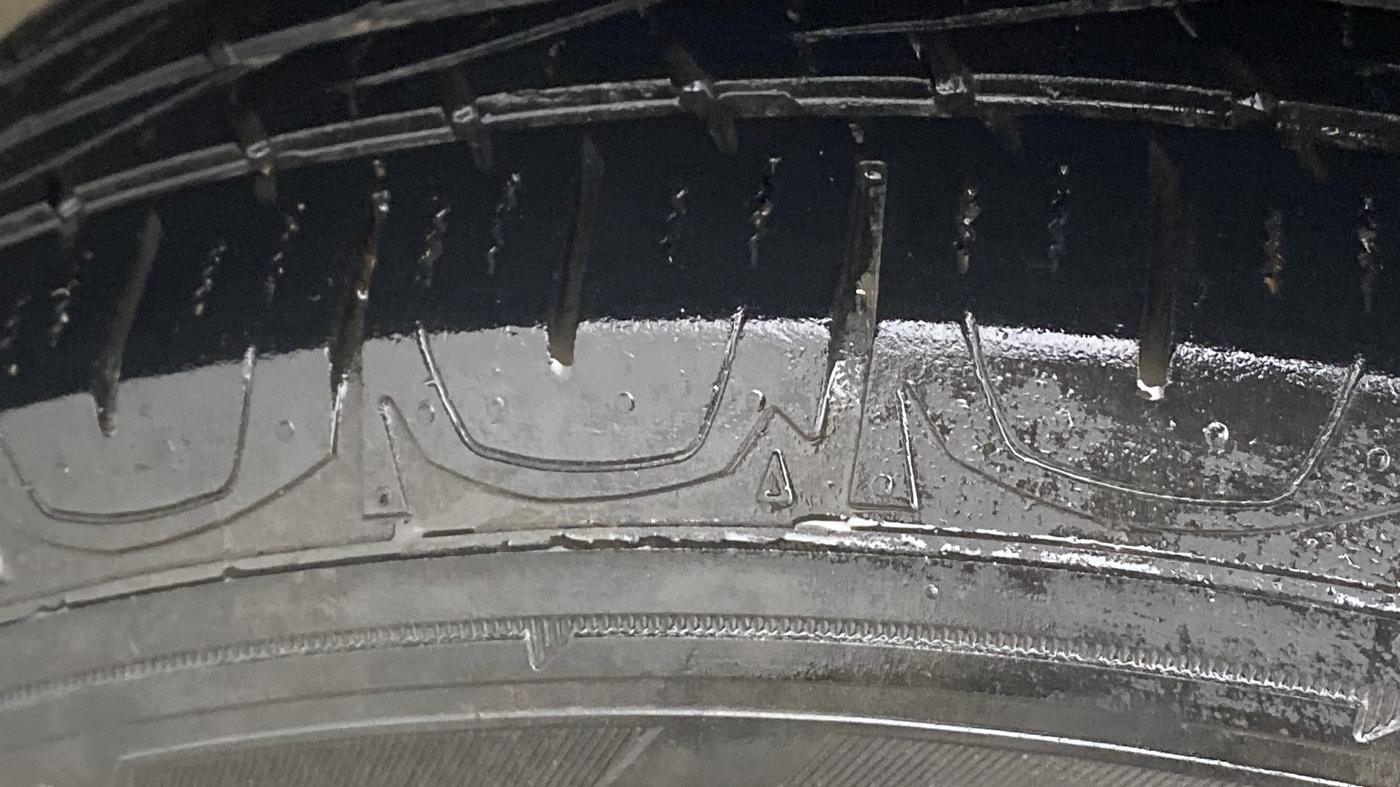 2019 Jeep Compass SPORT PLUS 1.4 PETROL, Petrol, Manual, 38,649 km, Right Rear Tyre Tread