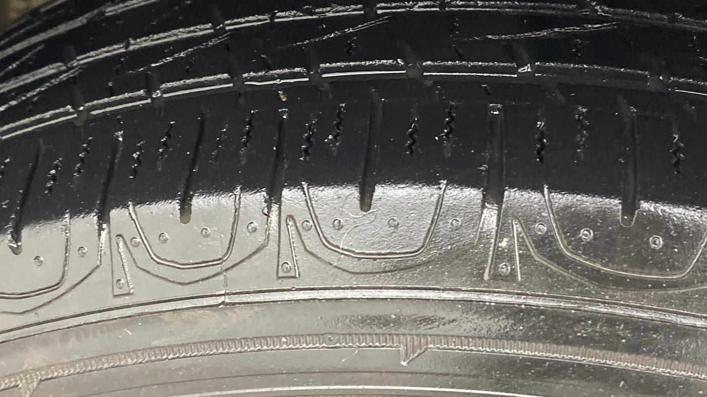 2019 Jeep Compass SPORT PLUS 1.4 PETROL, Petrol, Manual, 38,649 km, Left Front Tyre Tread