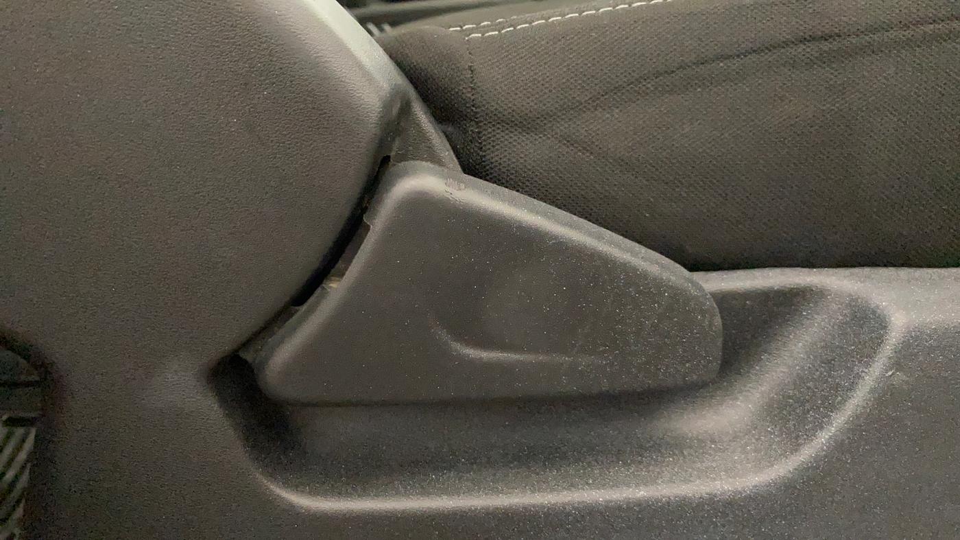 2018 Datsun Redi Go T (O), Petrol, Manual, 34,112 km, Driver Side Adjustment Panel