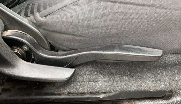2021 Maruti Swift ZXI, Petrol, Manual, 72,301 km, Driver Side Adjustment Panel