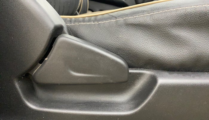 2018 Datsun Redi Go T (O), Petrol, Manual, 43,988 km, Driver Side Adjustment Panel