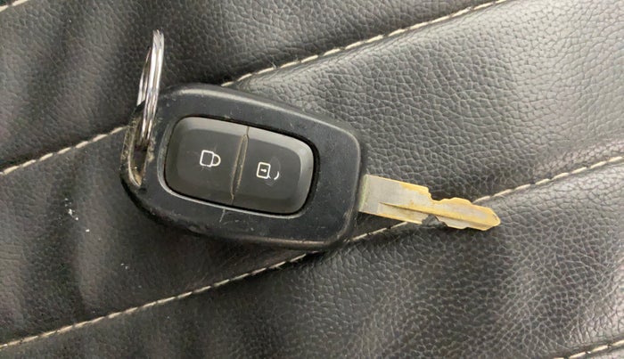 2018 Datsun Redi Go T (O), Petrol, Manual, 43,988 km, Key Close Up