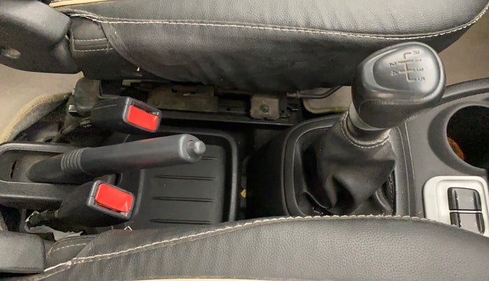 2018 Datsun Redi Go T (O), Petrol, Manual, 43,988 km, Gear Lever