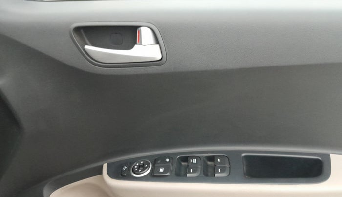 2016 Hyundai Grand i10 ASTA (O) 1.2 KAPPA VTVT, Petrol, Manual, 96,386 km, Driver Side Door Panels Control