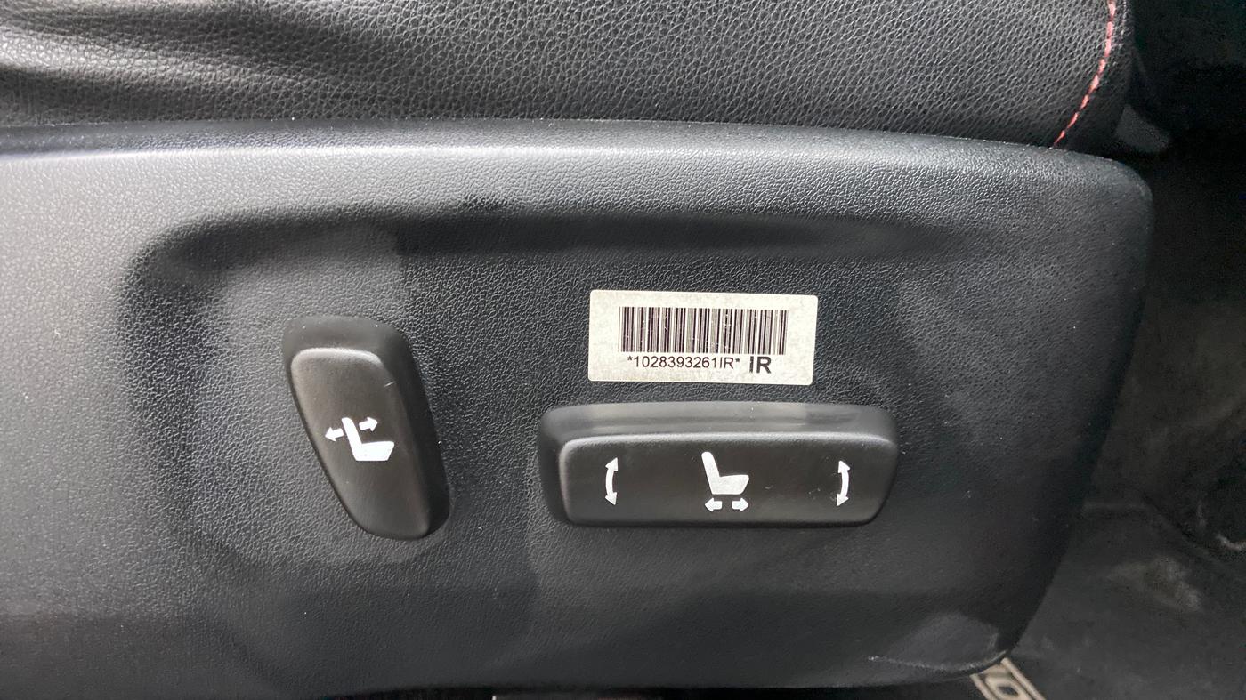 2019 Toyota Innova Crysta TOURING SPORT DIESEL AT, Diesel, Automatic, 65,274 km, Driver Side Adjustment Panel