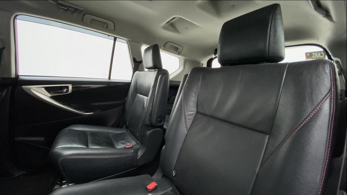 2019 Toyota Innova Crysta TOURING SPORT DIESEL AT, Diesel, Automatic, 65,274 km, Right Side Rear Door Cabin