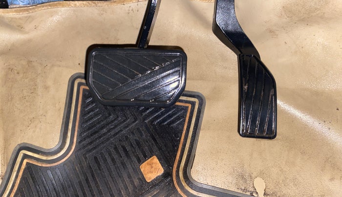 2018 Maruti Ciaz ALPHA  AT 1.5 SHVS PETROL, Petrol, Automatic, 67,760 km, Pedals