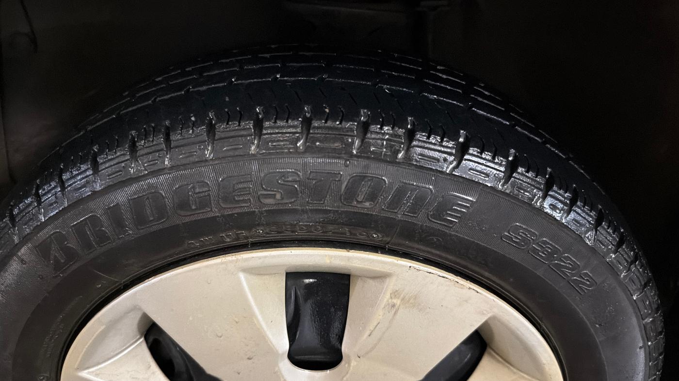 2016 Maruti Alto K10 VXI, Petrol, Manual, 43,958 km, Left Front Tyre Tread