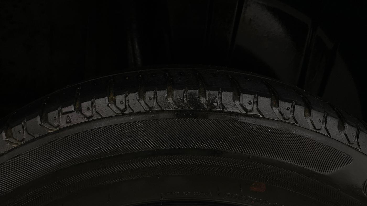 2023 Maruti Ertiga ZXI (O) CNG, CNG, Manual, 45,760 km, Right Rear Tyre Tread