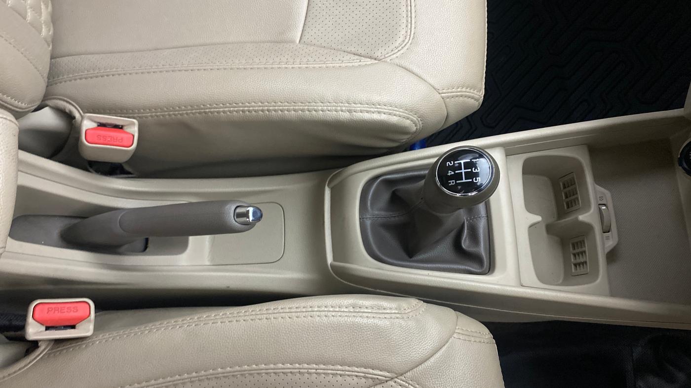 2023 Maruti Ertiga ZXI (O) CNG, CNG, Manual, 45,760 km, Gear Lever