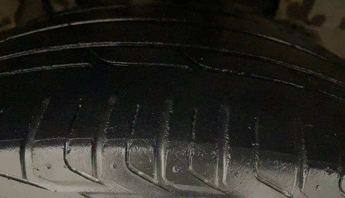 2018 Tata NEXON XZ PLUS PETROL, Petrol, Manual, 47,242 km, Right Front Tyre Tread