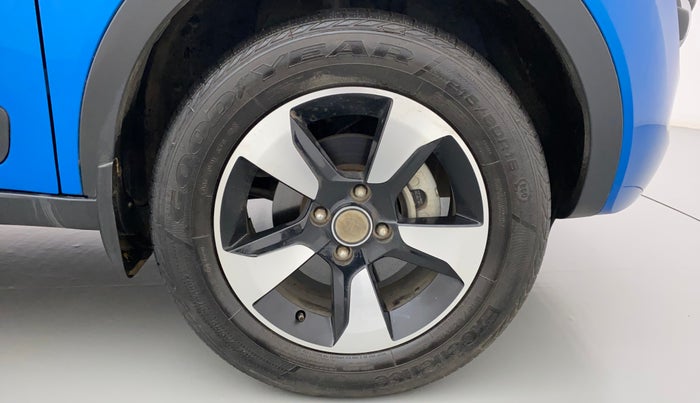 2019 Tata NEXON XZA PLUS DIESEL DUAL TONE, Diesel, Automatic, 34,382 km, Right Front Wheel