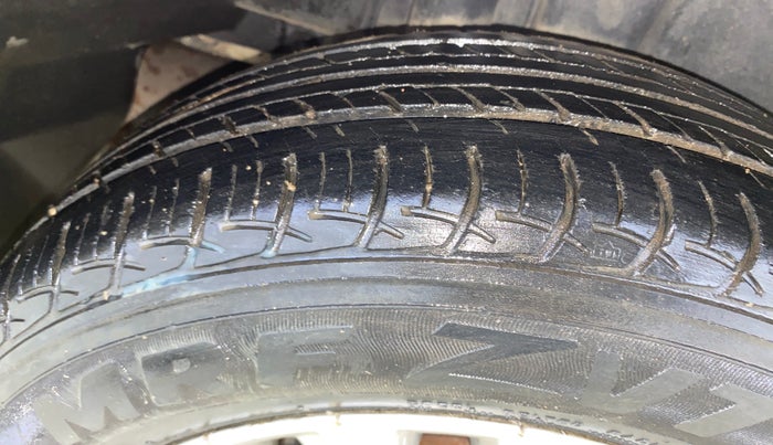 2015 Maruti Ciaz ZXI AT, Petrol, Automatic, 31,251 km, Right Rear Tyre Tread