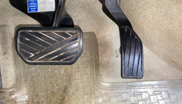 2015 Maruti Ciaz ZXI AT, Petrol, Automatic, 31,251 km, Pedals