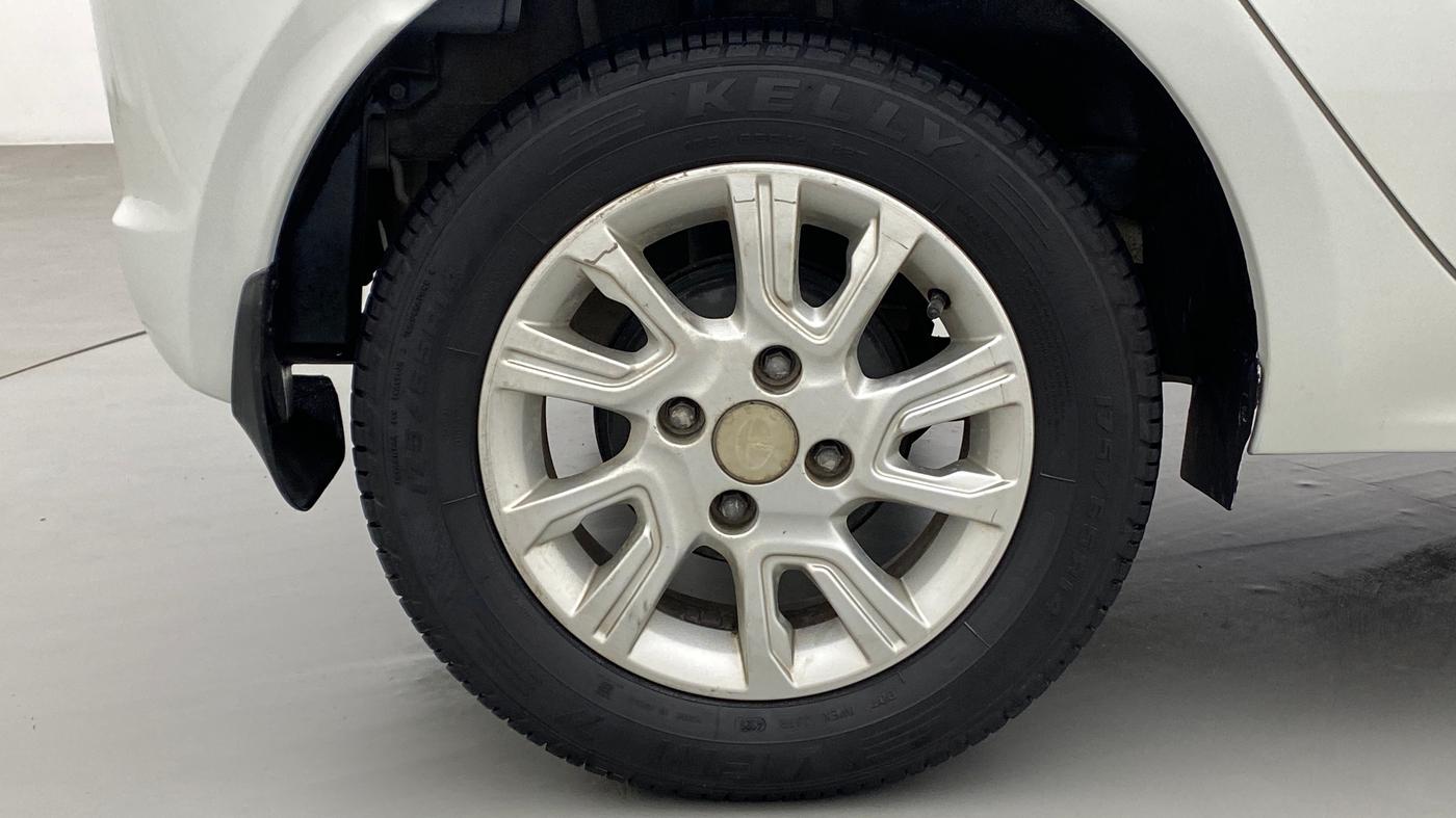 2017 Tata Tiago XZA 1.2 REVOTRON, Petrol, Automatic, 43,262 km, Right Rear Wheel
