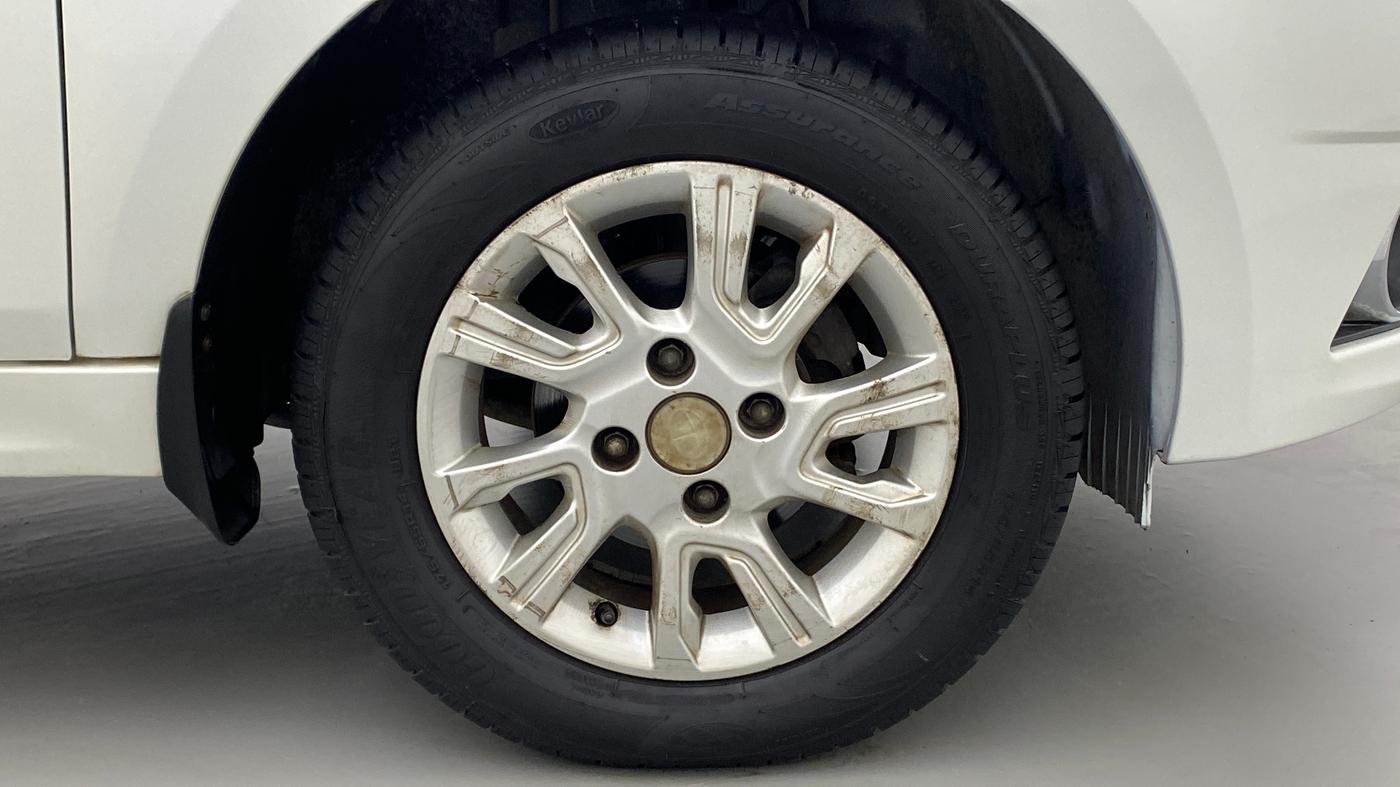 2017 Tata Tiago XZA 1.2 REVOTRON, Petrol, Automatic, 43,262 km, Right Front Wheel