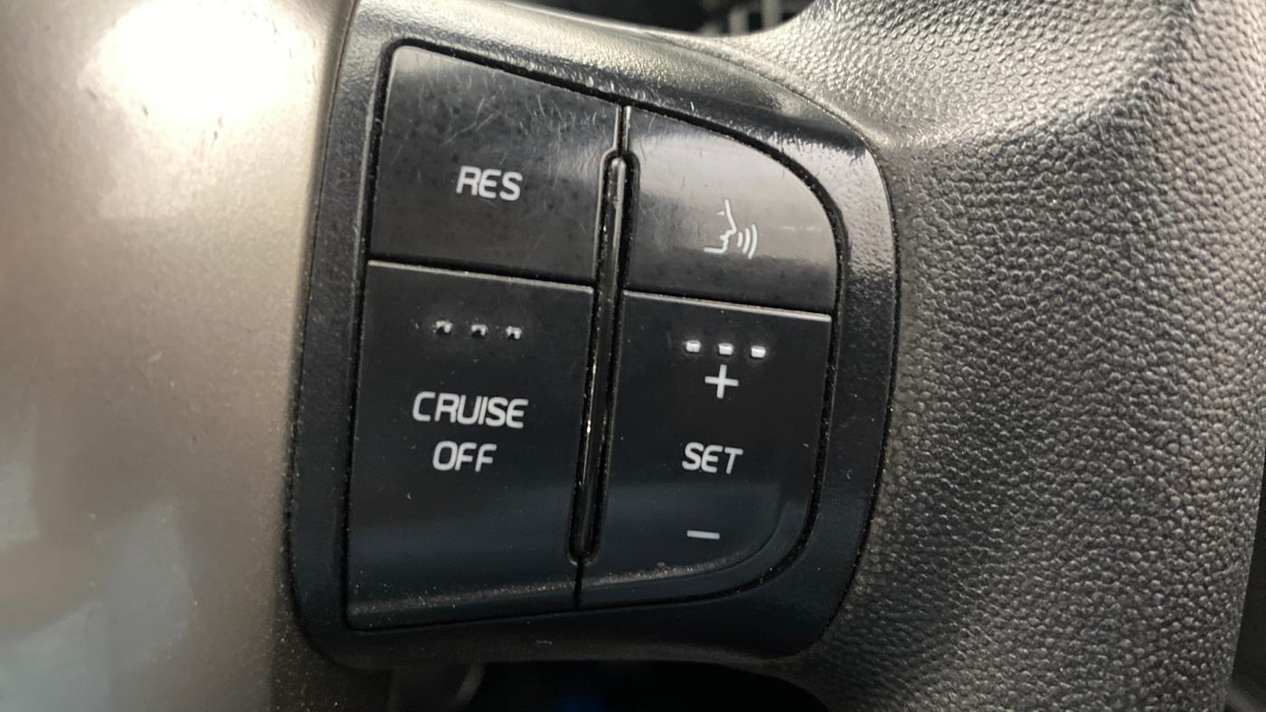 2021 Mahindra XUV500 W7 AT, Diesel, Automatic, 1,25,597 km, Adaptive Cruise Control