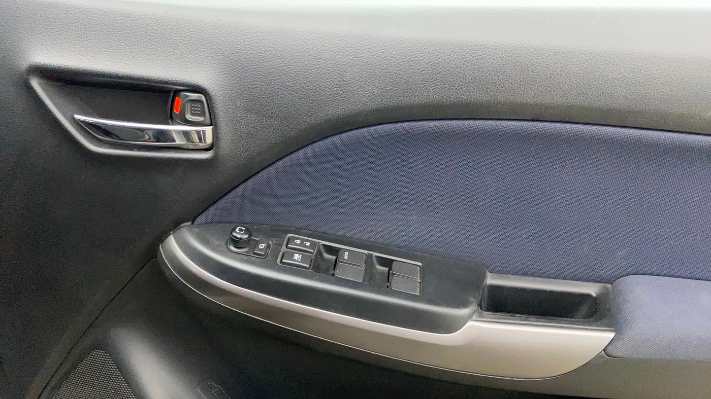 2021 Maruti Baleno DELTA PETROL 1.2, Petrol, Manual, 50,484 km, Driver Side Door Panels Control