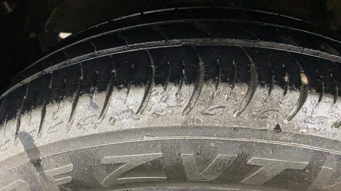 2021 Maruti Baleno DELTA PETROL 1.2, Petrol, Manual, 50,484 km, Left Front Tyre Tread