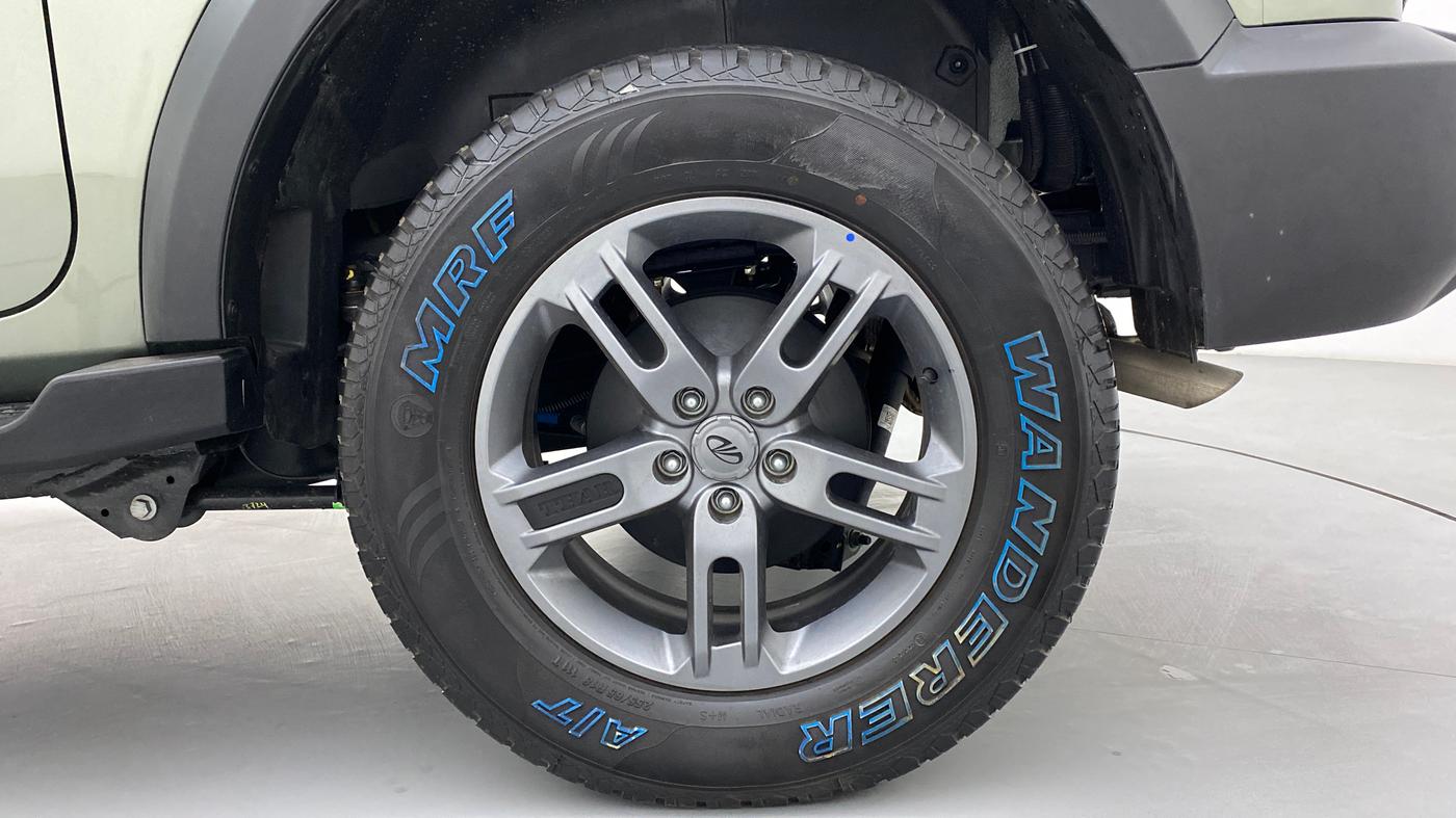 2021 Mahindra Thar LX PETROL AT 4WD, Petrol, Automatic, 1,449 km, Left Rear Wheel