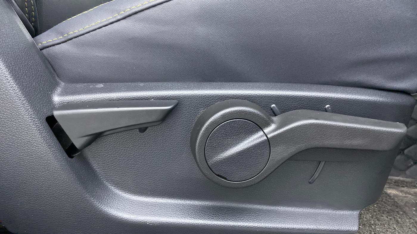 2021 Mahindra Thar LX PETROL AT 4WD, Petrol, Automatic, 1,449 km, Driver Side Adjustment Panel